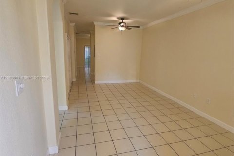 Copropriété à louer à Homestead, Floride: 3 chambres, 98.48 m2 № 2069344 - photo 3
