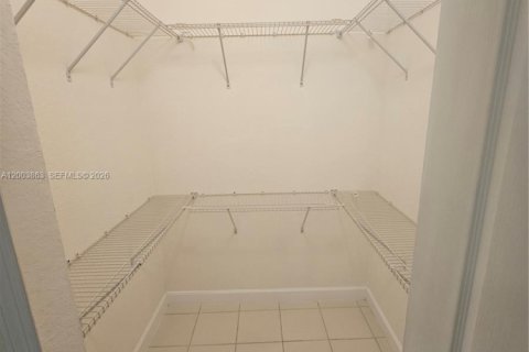 Copropriété à louer à Homestead, Floride: 3 chambres, 98.48 m2 № 2069344 - photo 23