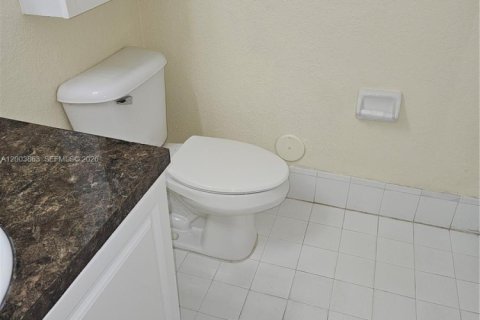 Copropriété à louer à Homestead, Floride: 3 chambres, 98.48 m2 № 2069344 - photo 25