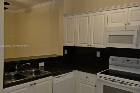 Copropriété à louer à Homestead, Floride: 3 chambres, 98.48 m2 № 2069344 - photo 4