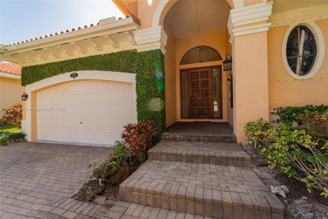 House in Cutler Bay, Florida 4 bedrooms, 231.88 sq.m. № 1476873 - photo 6