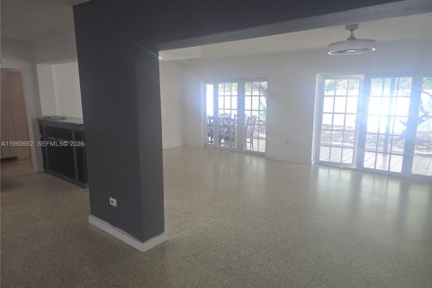 Купить виллу или дом в Майами, Флорида 3 спальни, 114.83м2, № 2063808 - фото 6