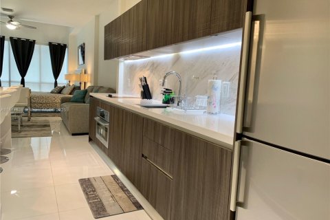 Copropriété à vendre à Miami, Floride: 1 chambre, 61.87 m2 № 1979686 - photo 6