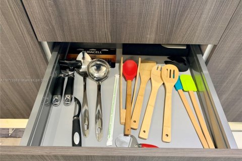 Copropriété à vendre à Miami, Floride: 1 chambre, 61.87 m2 № 1979686 - photo 20