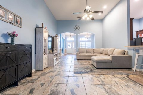 House in Apollo Beach, Florida 3 bedrooms, 229.93 sq.m. № 2226377 - photo 17