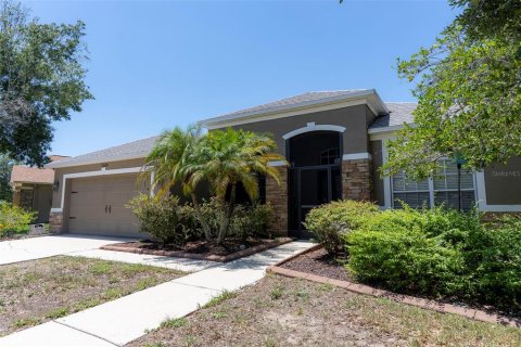 House in Apollo Beach, Florida 3 bedrooms, 229.93 sq.m. № 2226377 - photo 4