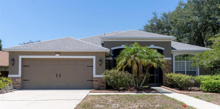 House in Apollo Beach, Florida 3 bedrooms, 229.93 sq.m. № 2226377