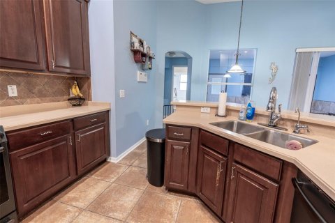 House in Apollo Beach, Florida 3 bedrooms, 229.93 sq.m. № 2226377 - photo 25