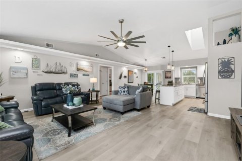 Villa ou maison à vendre à Punta Gorda, Floride: 3 chambres, 155.98 m2 № 2403561 - photo 9