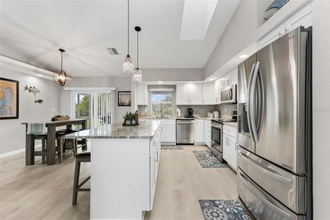 Villa ou maison à vendre à Punta Gorda, Floride: 3 chambres, 155.98 m2 № 2403561 - photo 14