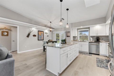 Villa ou maison à vendre à Punta Gorda, Floride: 3 chambres, 155.98 m2 № 2403561 - photo 13
