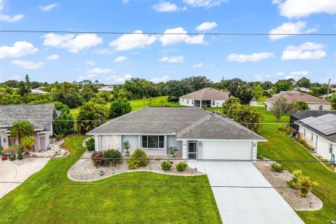 Villa ou maison à Punta Gorda, Floride 3 chambres, 155.98 m2 № 2403561