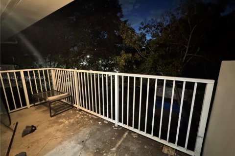 Appartement à louer à North Miami, Floride: 2 chambres, 83.61 m2 № 1999398 - photo 7