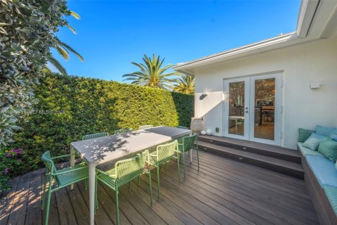 Купить виллу или дом в Майами-Бич, Флорида 4 спальни, 161.74м2, № 2007792 - фото 29