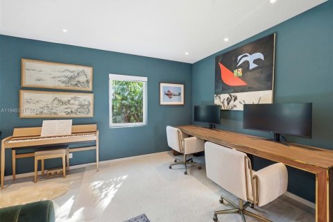 Купить виллу или дом в Майами-Бич, Флорида 4 спальни, 161.74м2, № 2007792 - фото 9