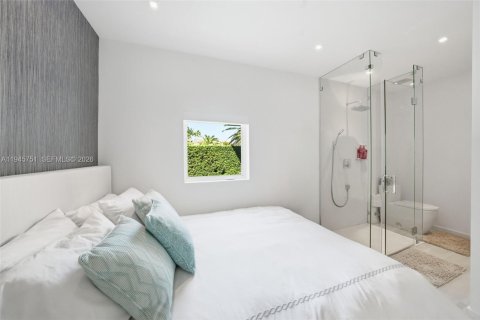 Купить виллу или дом в Майами-Бич, Флорида 4 спальни, 161.74м2, № 2007792 - фото 25