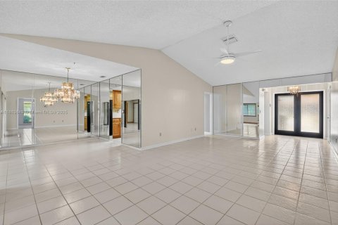 Villa ou maison à vendre à Greenacres, Floride: 2 chambres, 118.45 m2 № 1891910 - photo 7