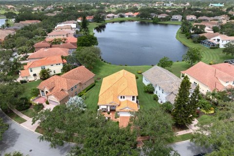House in Seminole, Florida 3 bedrooms, 248.42 sq.m. № 1773563 - photo 2
