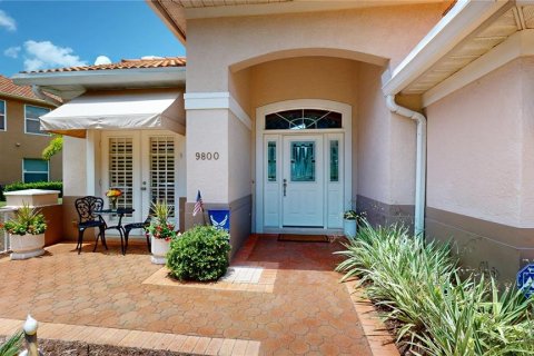 House in Seminole, Florida 3 bedrooms, 248.42 sq.m. № 1773563 - photo 6