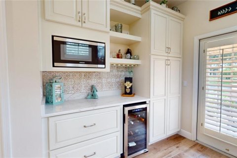 House in Seminole, Florida 3 bedrooms, 248.42 sq.m. № 1773563 - photo 15