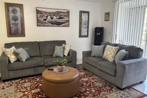 Купить кондоминиум в Авентура, Флорида 1 спальня, 72.19м2, № 2032338 - фото 2