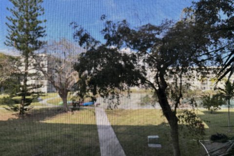 Condominio en venta en Aventura, Florida, 1 dormitorio, 72.19 m2 № 2032338 - foto 24