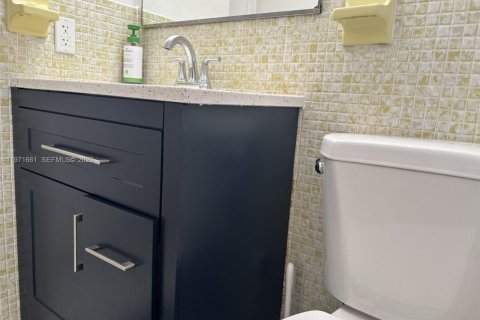 Купить кондоминиум в Авентура, Флорида 1 спальня, 72.19м2, № 2032338 - фото 12