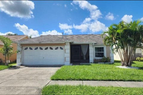 House in Kissimmee, Florida 4 bedrooms, 142.7 sq.m. № 1900346 - photo 1