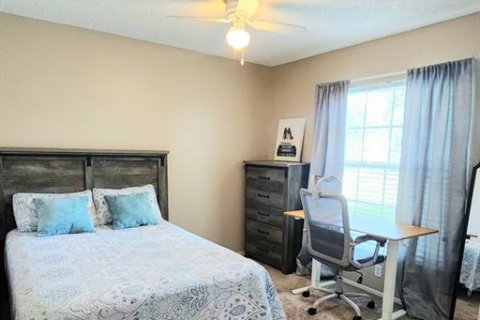 House in Kissimmee, Florida 4 bedrooms, 142.7 sq.m. № 1900346 - photo 21