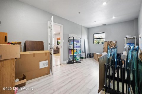 Propiedad comercial en venta en Largo, Florida, 2346.71 m2 № 1354454 - foto 15