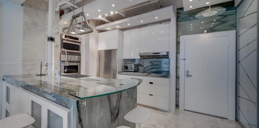 Apartamento en Miami, Florida 2 dormitorios, 102.19 m2 № 1842717