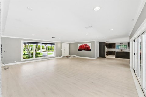 House in Fort Lauderdale, Florida 4 bedrooms, 249.07 sq.m. № 2153740 - photo 9