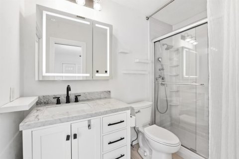 House in Fort Lauderdale, Florida 4 bedrooms, 249.07 sq.m. № 2153740 - photo 22