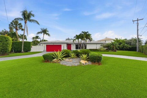 House in Fort Lauderdale, Florida 4 bedrooms, 249.07 sq.m. № 2153740 - photo 3