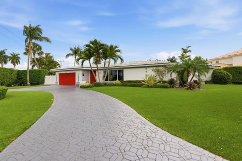 House in Fort Lauderdale, Florida 4 bedrooms, 249.07 sq.m. № 2153740 - photo 4