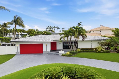 House in Fort Lauderdale, Florida 4 bedrooms, 249.07 sq.m. № 2153740