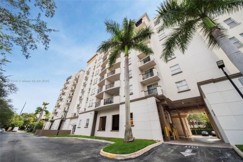 Снять в аренду кондоминиум в Майами, Флорида 3 спальни, 125.14м2, № 1982181 - фото 3