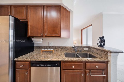 Снять в аренду кондоминиум в Майами, Флорида 3 спальни, 125.14м2, № 1982181 - фото 17