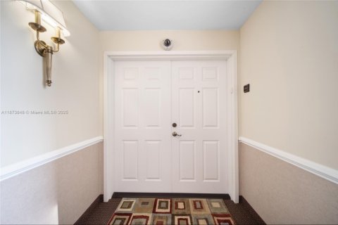 Снять в аренду кондоминиум в Майами, Флорида 3 спальни, 125.14м2, № 1982181 - фото 4
