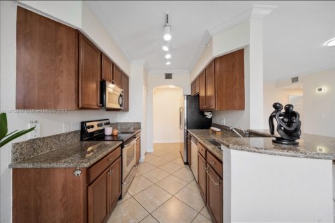 Снять в аренду кондоминиум в Майами, Флорида 3 спальни, 125.14м2, № 1982181 - фото 16