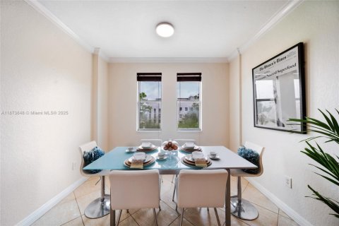 Снять в аренду кондоминиум в Майами, Флорида 3 спальни, 125.14м2, № 1982181 - фото 14