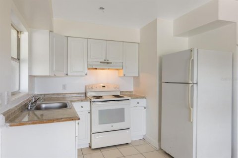 Propiedad comercial en venta en Orlando, Florida, 180.6 m2 № 1803989 - foto 28