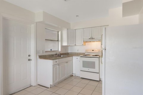 Commercial property in Orlando, Florida 180.6 sq.m. № 1803989 - photo 29