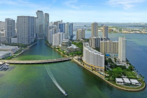 Copropriété à vendre à Miami, Floride: 2 chambres, 114.83 m2 № 1790584 - photo 29