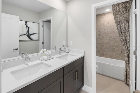Casa en venta en Orlando, Florida, 4 dormitorios, 286.7 m2 № 1568658 - foto 23
