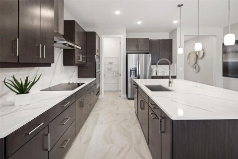 Casa en venta en Orlando, Florida, 4 dormitorios, 286.7 m2 № 1568658 - foto 11