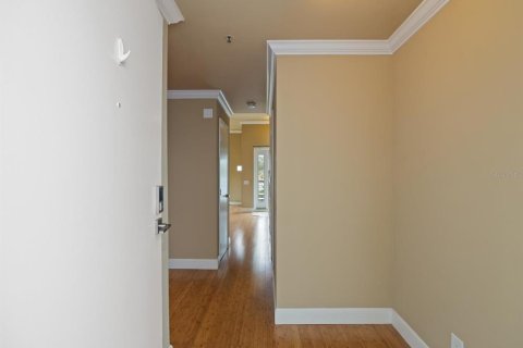 Copropriété à vendre à Tampa, Floride: 2 chambres, 120.4 m2 № 2396568 - photo 5