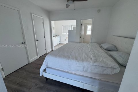 Copropriété à louer à Miami Beach, Floride: 543.66 m2 № 2048409 - photo 7