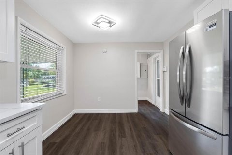 Casa en venta en Palm Harbor, Florida, 2 dormitorios, 153.85 m2 № 2135014 - foto 12