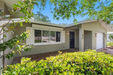 Casa en venta en Palm Harbor, Florida, 2 dormitorios, 153.85 m2 № 2135014 - foto 2